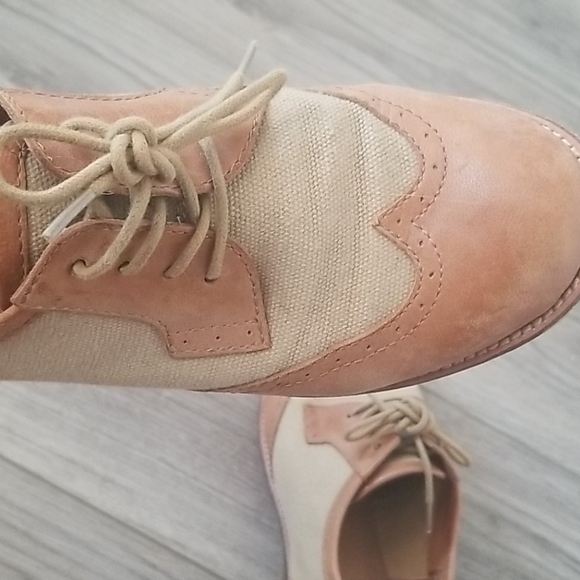 Shoes - Picture 3 of 6